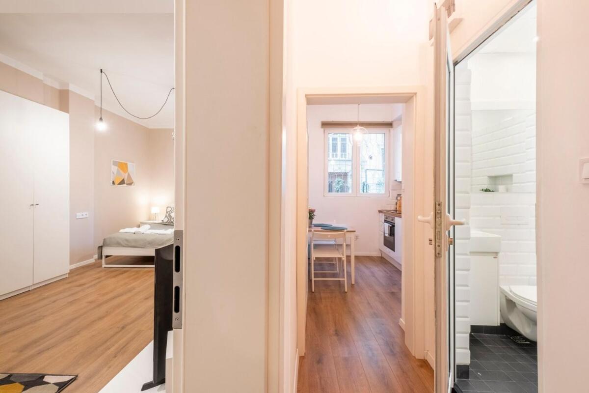 Top Centre 1 Bedroom Apt Next To Vitosha Blvd. София Екстериор снимка
