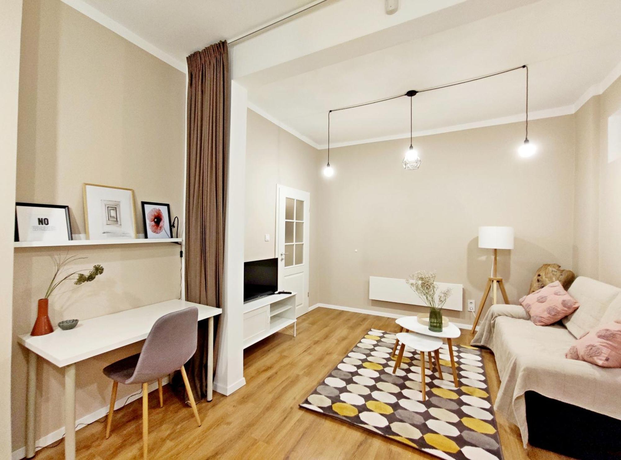 Top Centre 1 Bedroom Apt Next To Vitosha Blvd. София Екстериор снимка