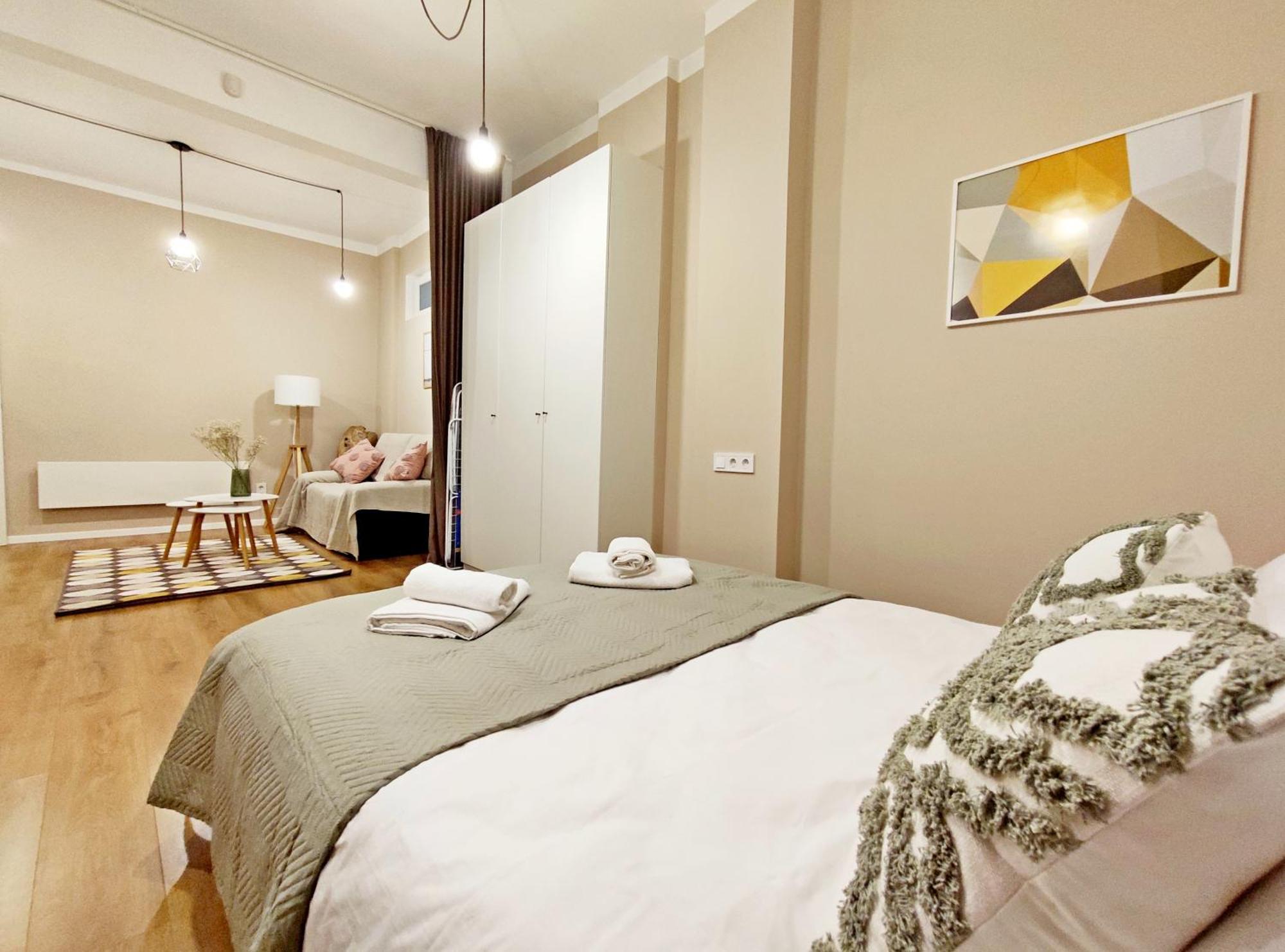 Top Centre 1 Bedroom Apt Next To Vitosha Blvd. София Екстериор снимка
